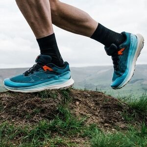 NWT Salomon Ultra Glide 2 Trail Running Sneakers